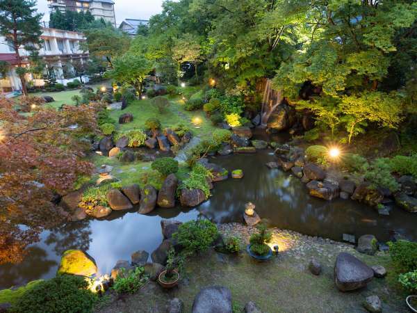 幻想的な日本庭園を散策しませんか♪