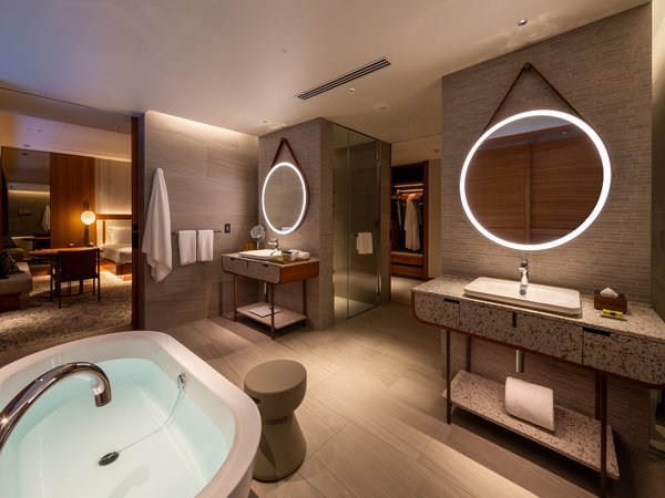 �W���j�A�X�C�[�g�@�o�X���