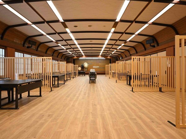 �H���ꏊ���b�H�����u���Z�v�i�L�ԁj