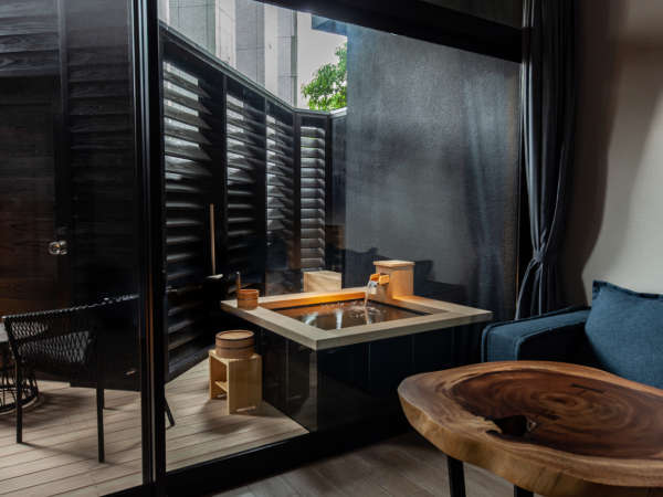 �����̐X�ɘȂށA�I�[�x���W���@�`�t�a�d�f�h�n�����ό��z�e���F�q���I�V���C�i�Z�~�_�u���c�C�����[���j