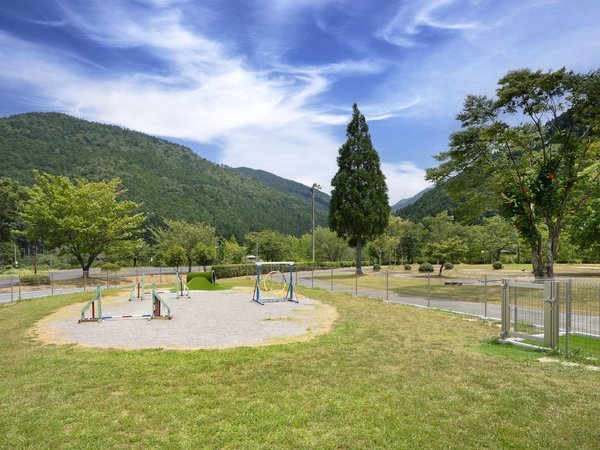 【dog park】清流：犬種フリーのdog park