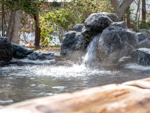 �T�̈�z�e���@�H�c�����F