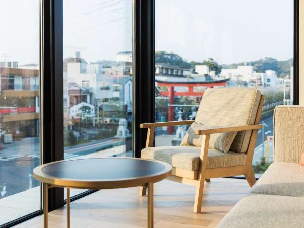 �v���~�A���R�[�i�[�c�C���y�։��z�i�F