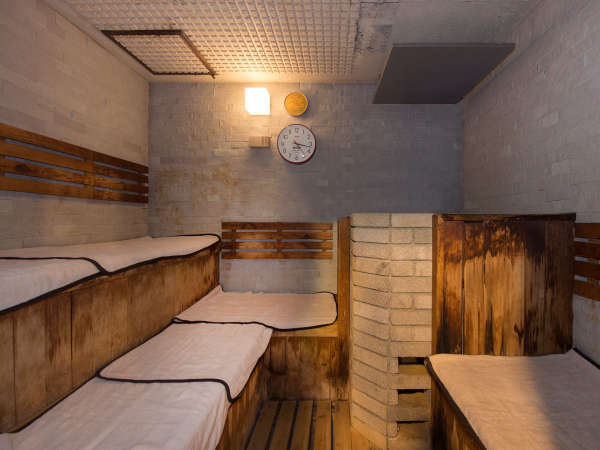 温泉大浴場:浴場内ドライサウナ