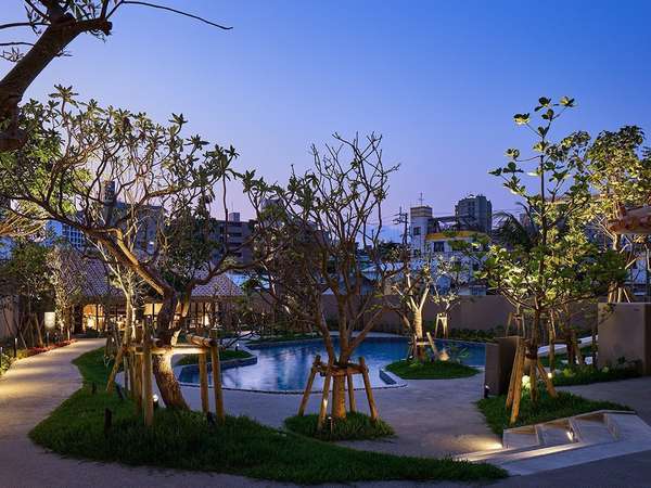 �z�e���@�X�g���[�^�@�ߔe�����h���w���̎{�ݎʐ^2