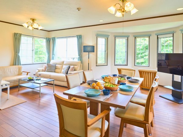 スイートヴィラ伊豆高原みかんの花咲く白い家 - 宿泊予約は＜じゃらんnet＞