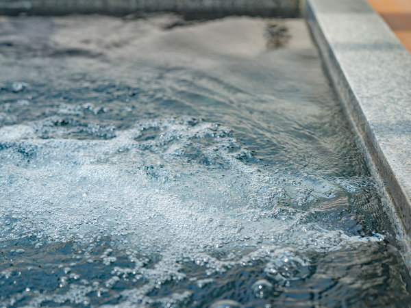 スパでは、美人の湯で知られる夕日ヶ浦温泉をご堪能いただけます。