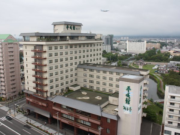 �����ف@�C�r���̊O�ώʐ^