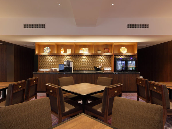 THE HOTEL SANRAKU KANAZAWA�i�U �z�e���R�y ����j�F�N���u���E���W�A�N�Z�X�t