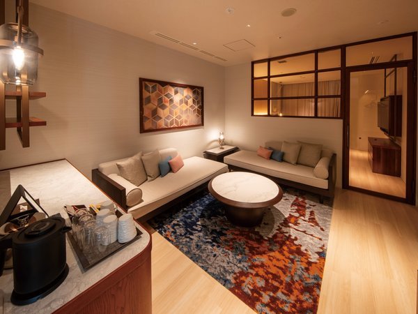 �W���j�A�X�C�[�gTypeB