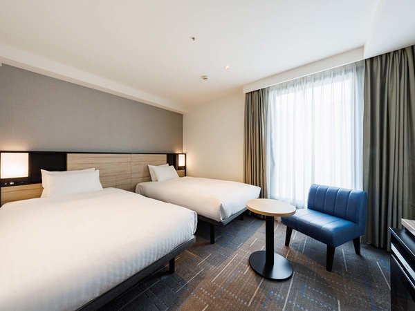 【客室】スーペリアツイン・部屋広さ…20u・宿泊人数…1〜2名・ベッド幅…110cm