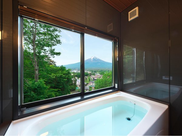 �y�o���R�j�[���B���z�x�m�R�̐�i�𒭂߂Ȃ���������Ƃ����o�X�^�C�����B