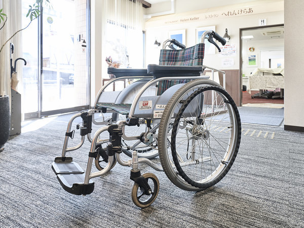 �E�y�Ԃ����z���ݏo���p�Ƃ��ĎԂ�����2�䕪���p�ӂ��Ă���܂�