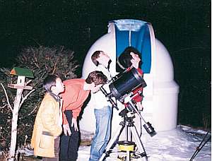 大口径の望遠鏡で本格的な天体観測が出来る