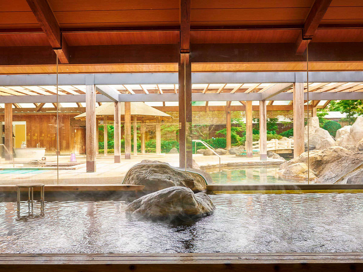 「海香温泉」では地下1400メートルから湧き上がる温泉をお楽しみいただけます。