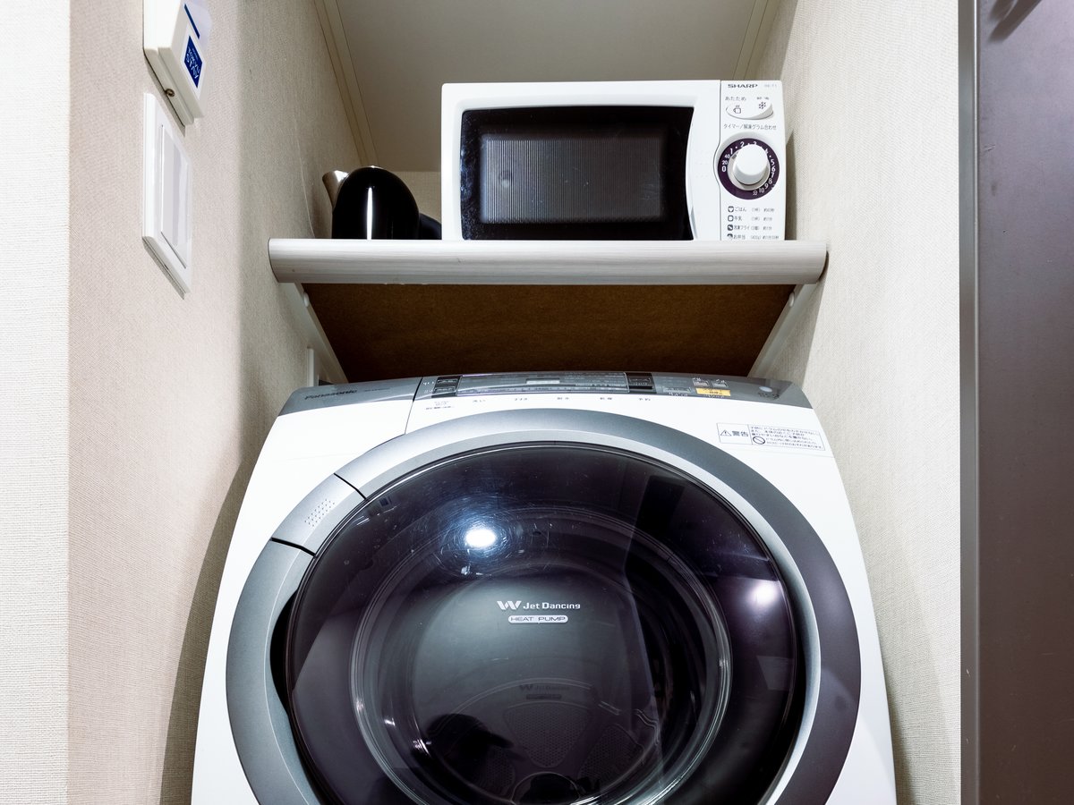 電子レンジとケトルは全部屋にご用意がございます。