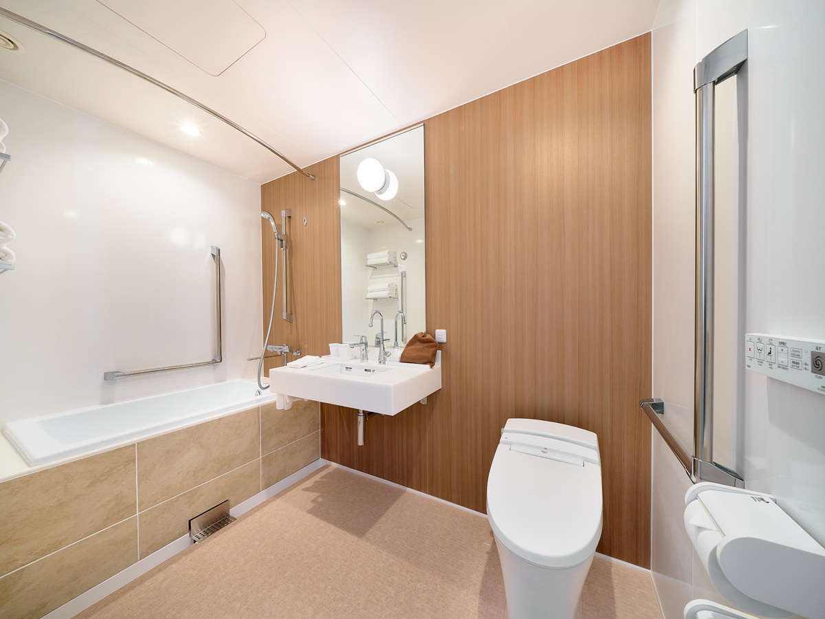 【京王プラザホテル札幌】スタンダードアクセシブル（最大２名・33.2平米）のバスルーム