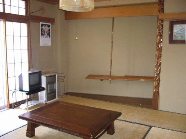 和室8畳のお部屋です。