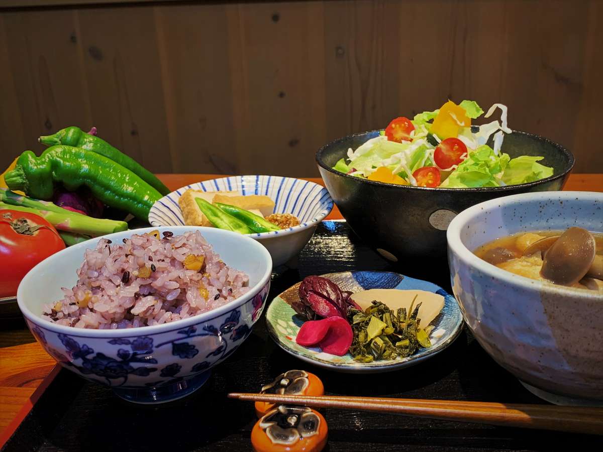 京のお野菜モリモリ朝ご飯、新鮮なお野菜を直売店より仕入れ