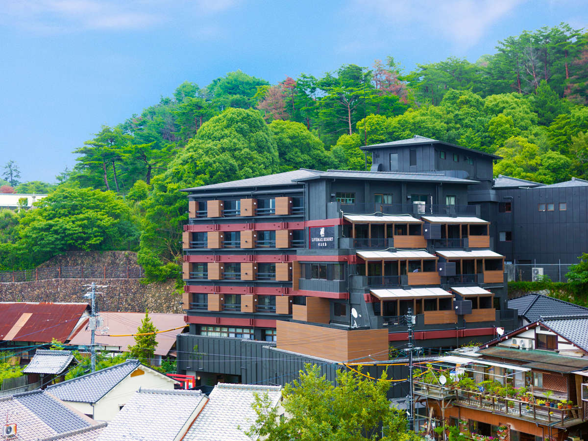 【全景(昼)】「日本三景」安芸宮島の高台の位置する温宿