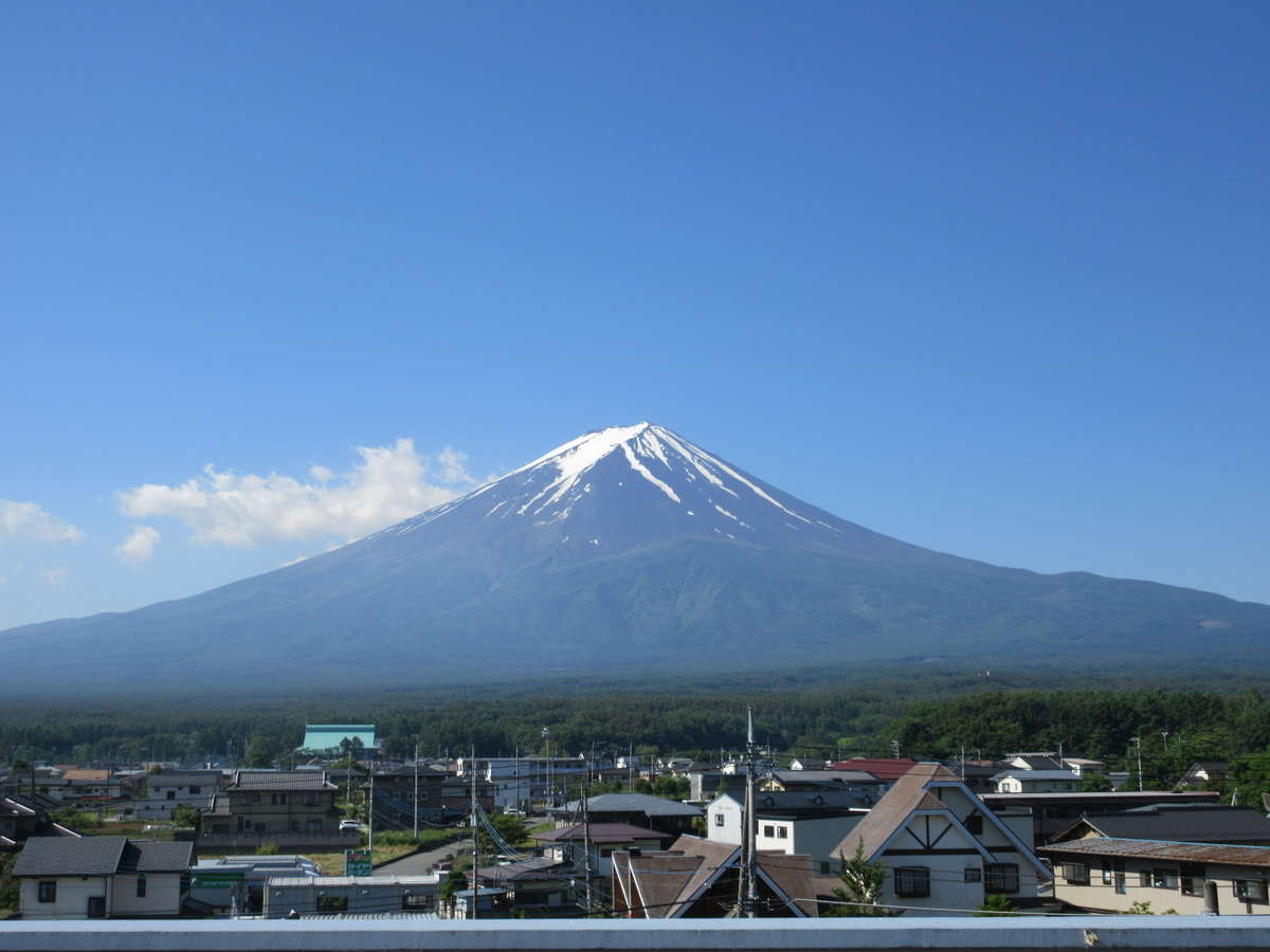 屋上から富士山が一望できます。