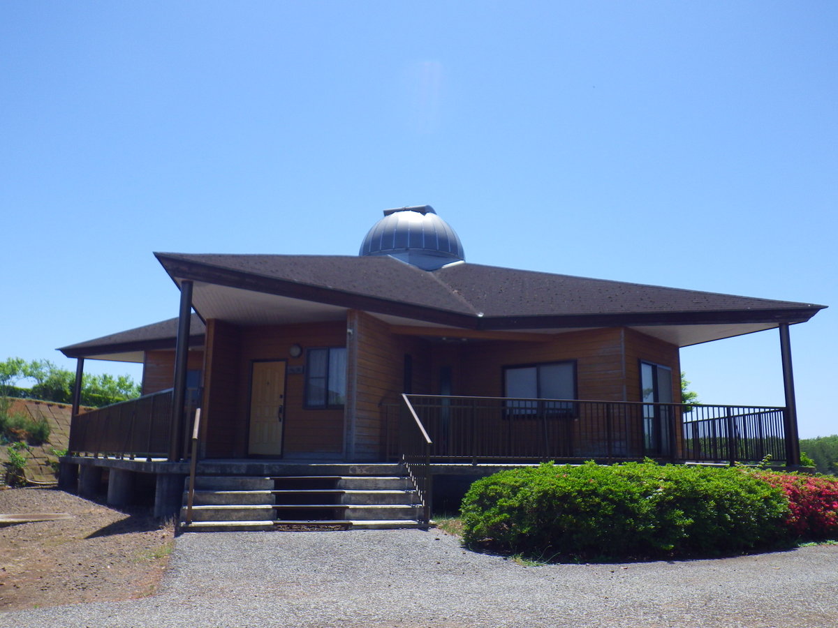 星形で天体望遠鏡付き宿泊棟のコテージは、それぞれ１等星の名前が付けられております。