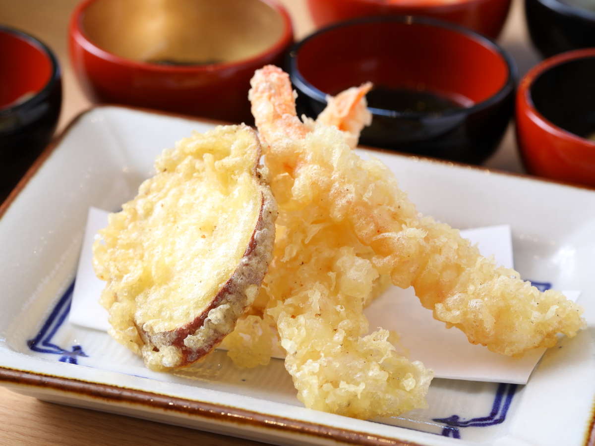 【朝食】◆ご当地『揚げたて天ぷら』（季節により内容が異なります）