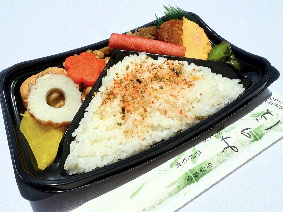 餐饮