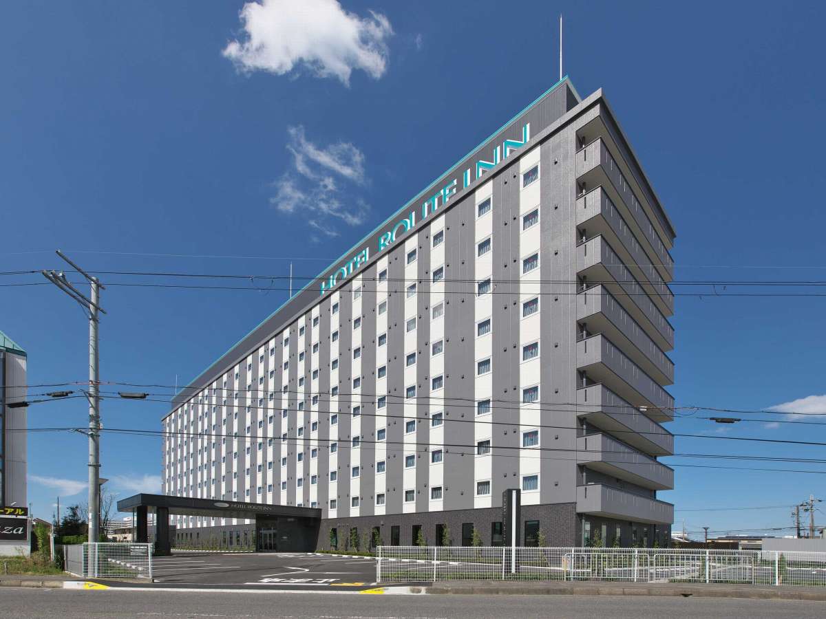 ホテル外観正面