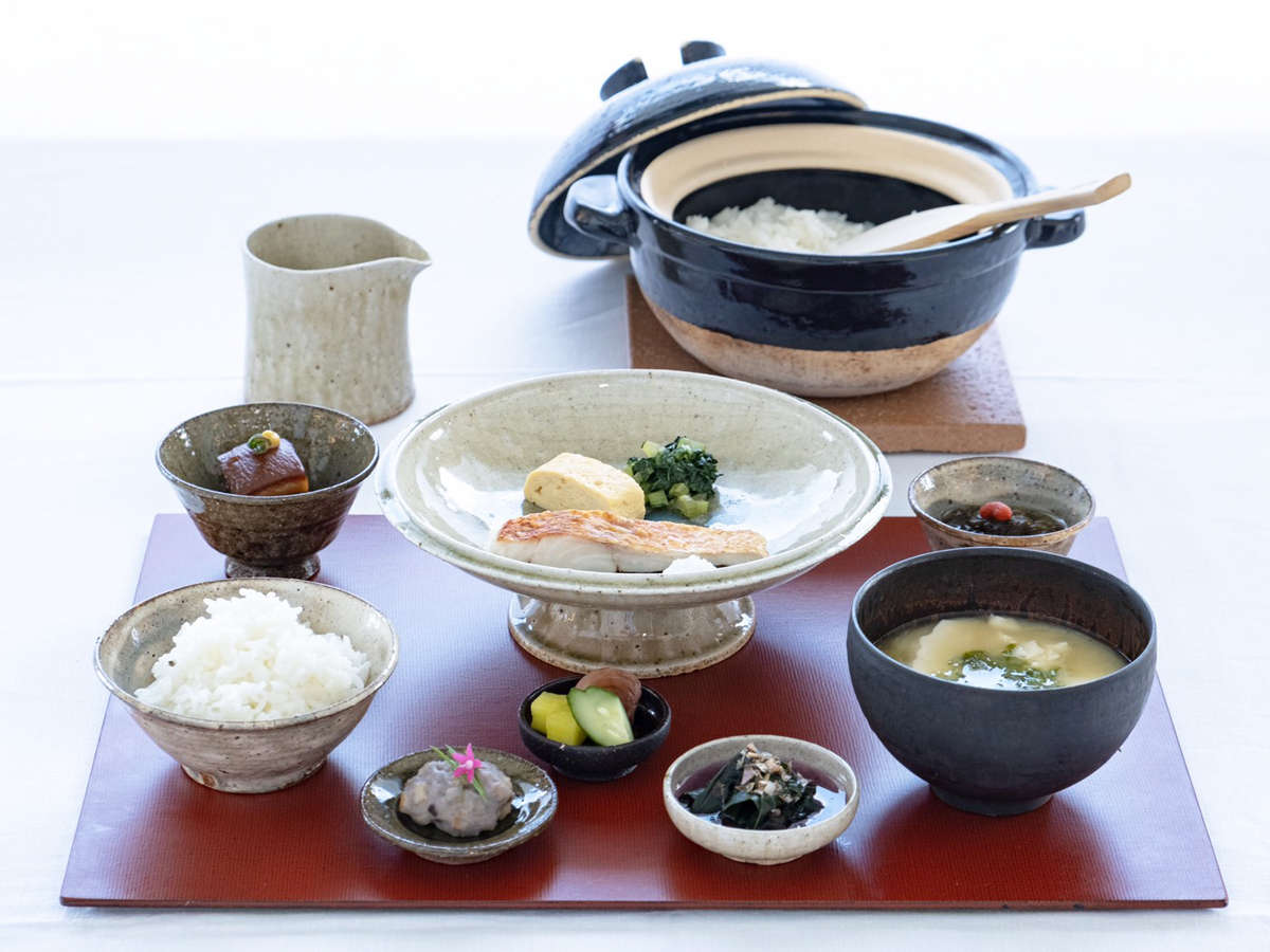 **【朝食/一例】琉球和朝食をお楽しみください。