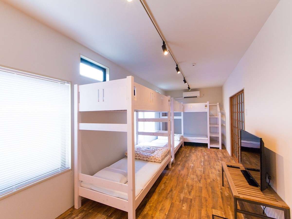 1F室内：ベッドスペース