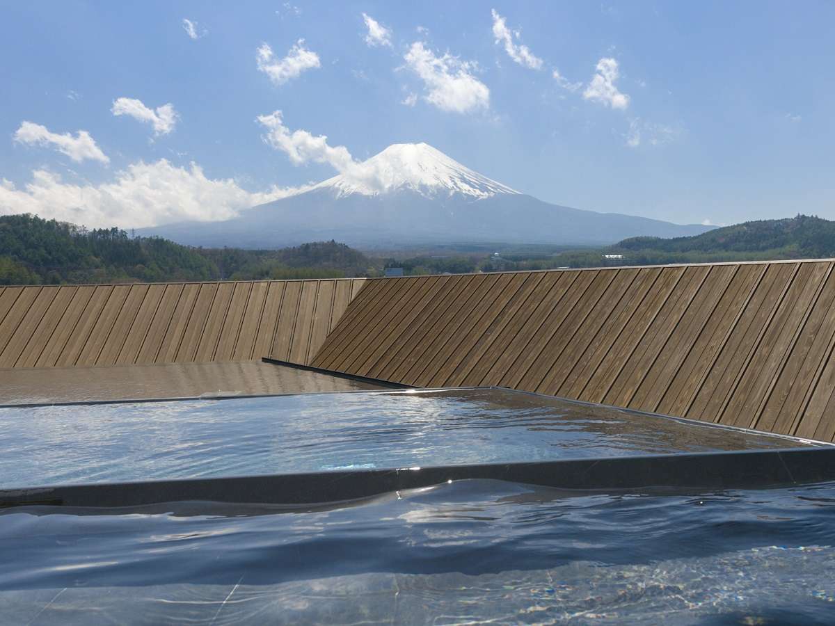 露天風呂富士山／屋上からの感動的な富士の光景（男女入れ替え制）