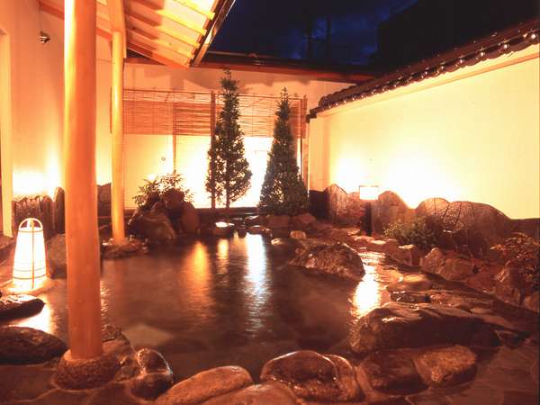 夜の露天風呂