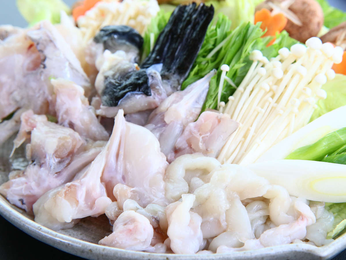 ふぐ鍋-てっちり-◆ふっくらとした甘みのある食感を鍋で♪