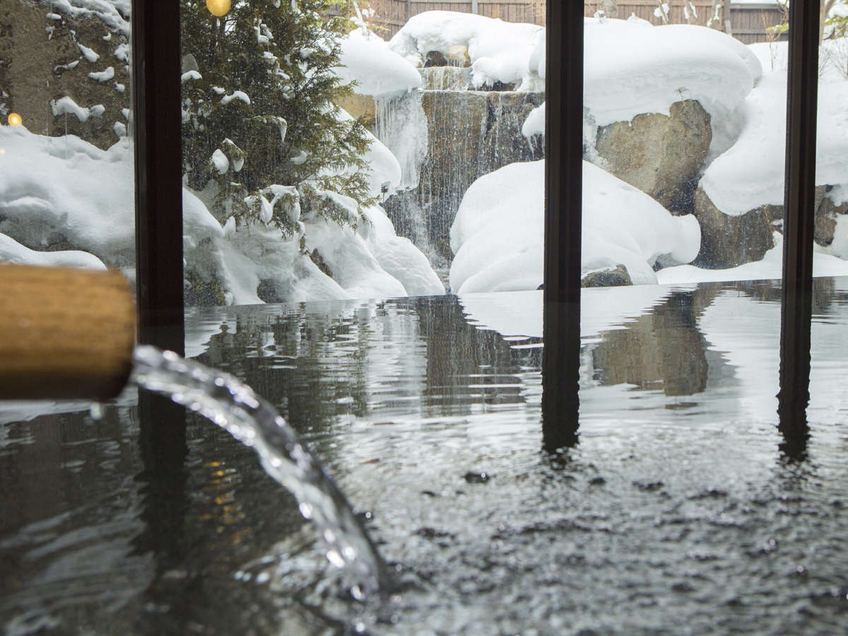 定山渓温泉は自然勇払で源泉温度も75度位。豊かな温泉です