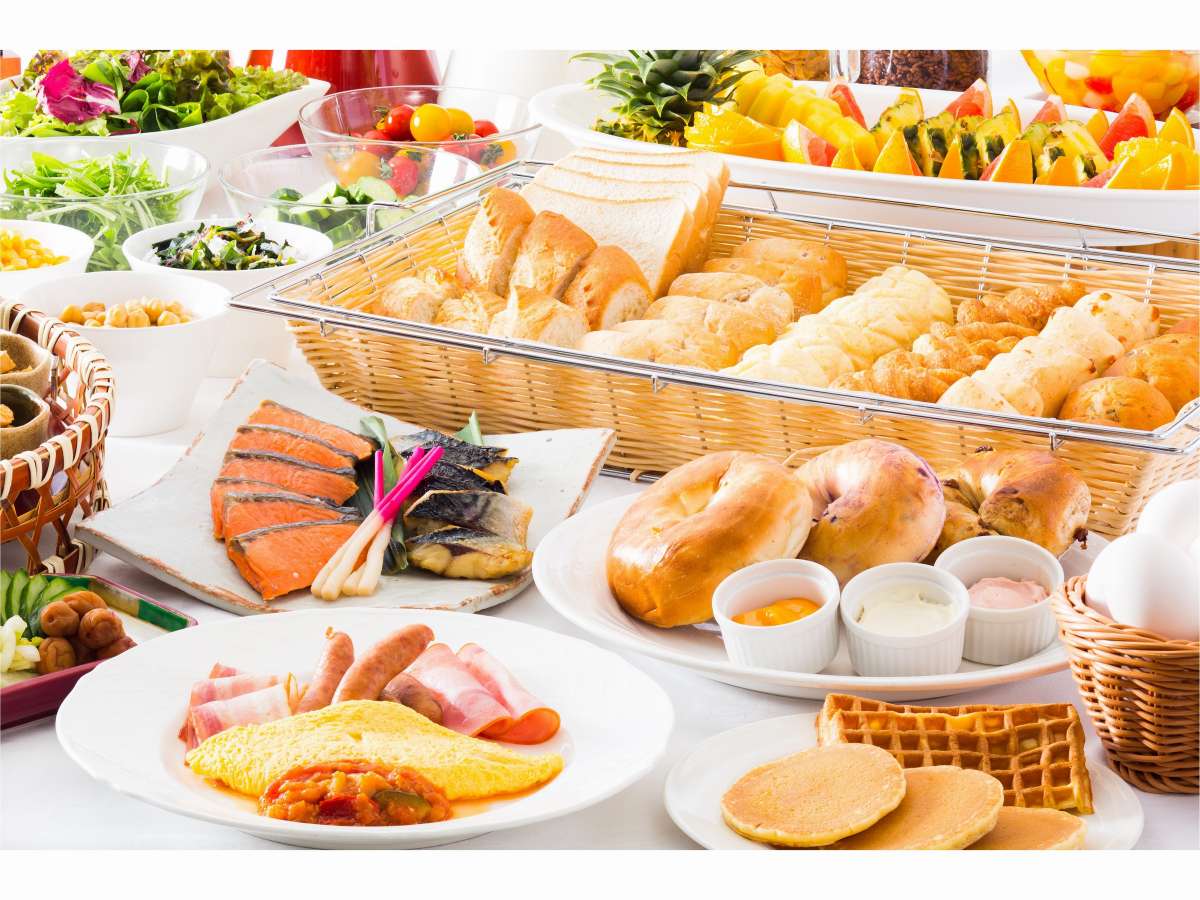 �������̎������͂��߁A�a�H����m�H�܂Ŗ�50��̃o���G�e�B�L���Ȓ��H�u�b�t�F