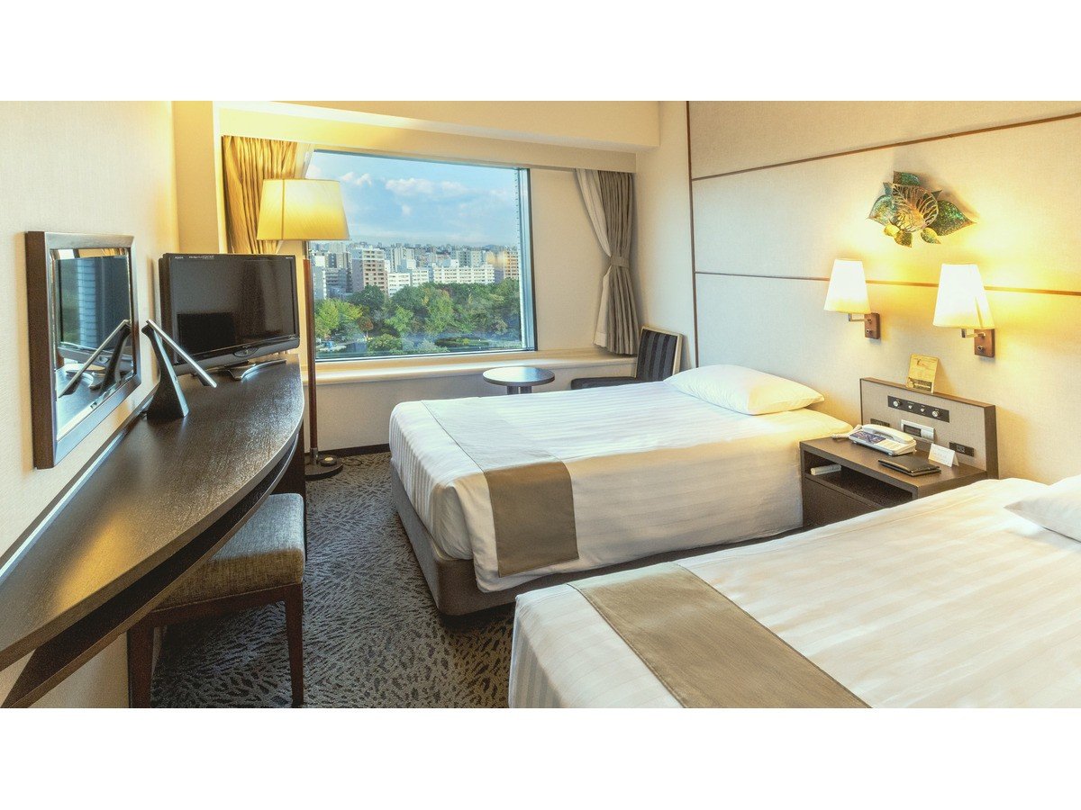 【スタンダードツイン　22㎡】6-14階／シモンズ製ベッド110㎝×203㎝（2台）　収容人数2名　