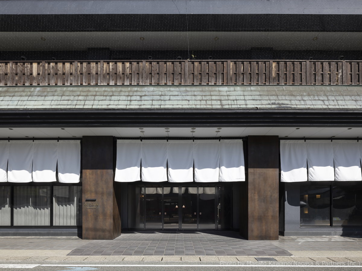 あたら夜の外観