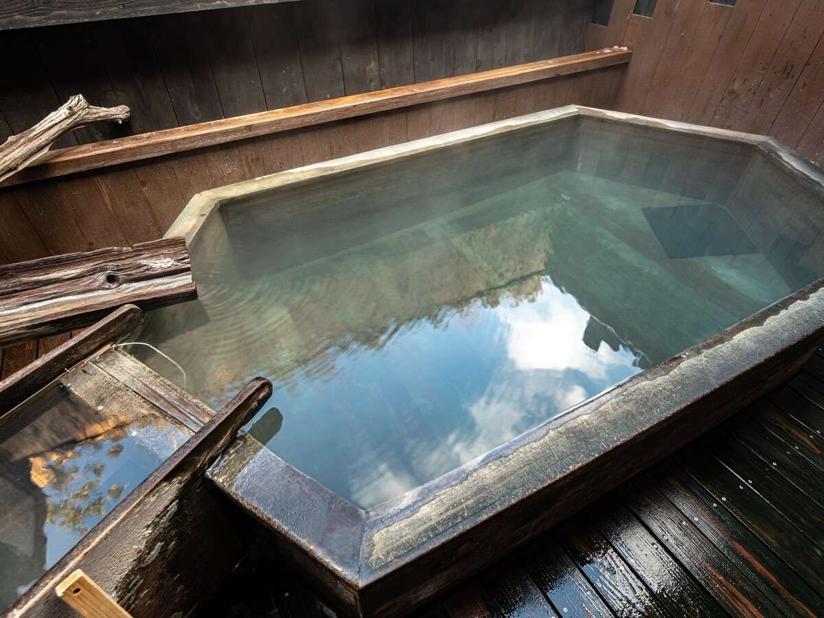 yݐؘIVCzQ̓/Privae open air bath