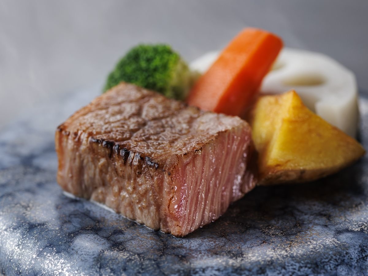 餐飲