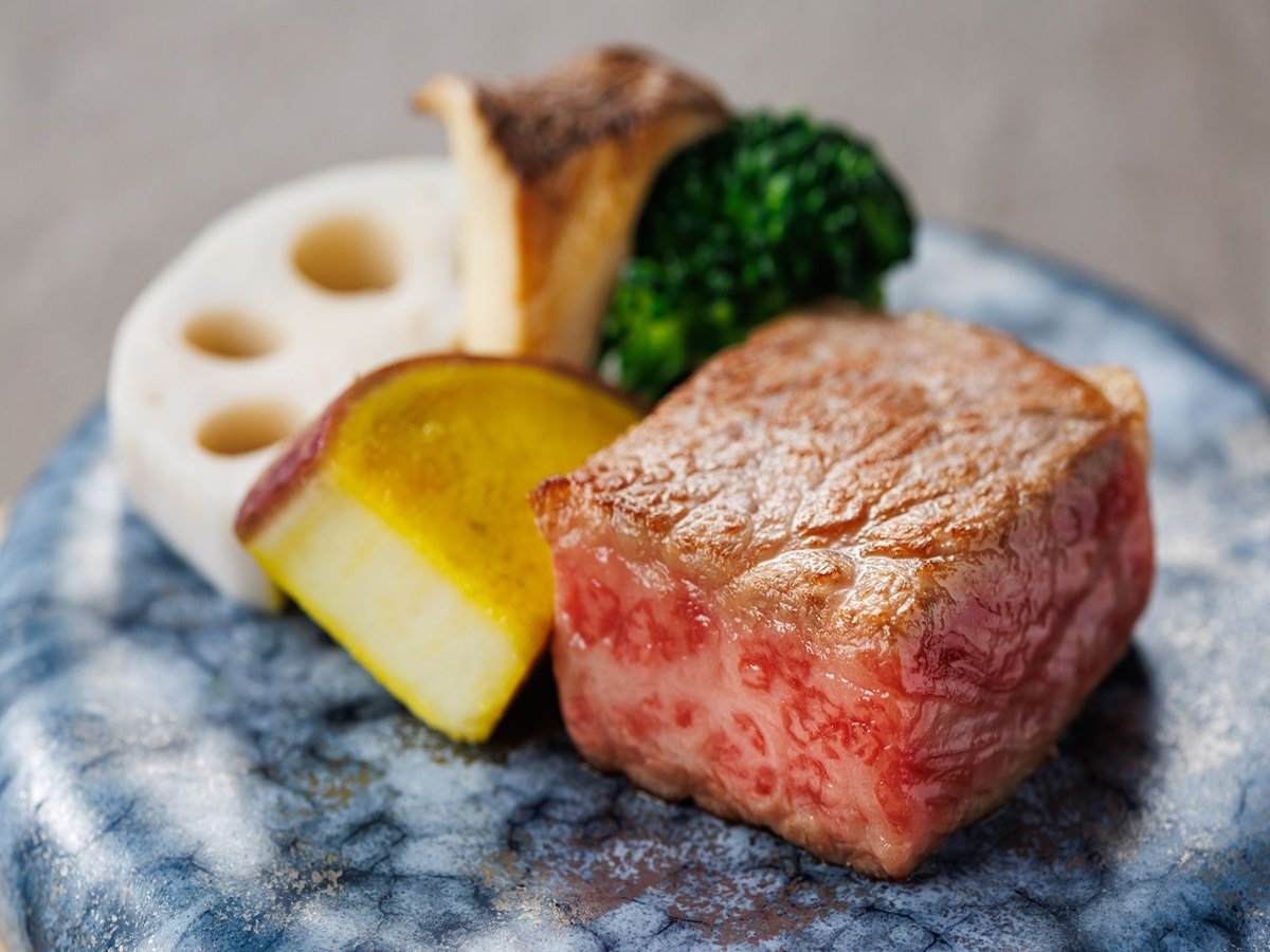 餐飲