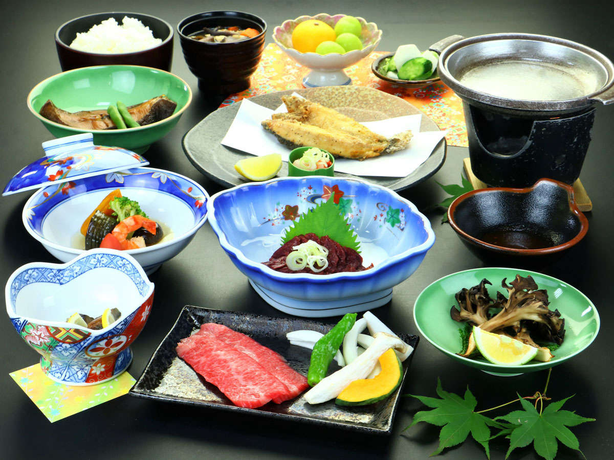 ■【お料理一例】山の幸と川の幸をふんだんに使ったお食事をお楽しみください♪