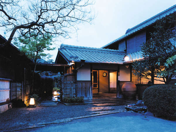 明治時代より続く伝統の料理旅館『小川亭』