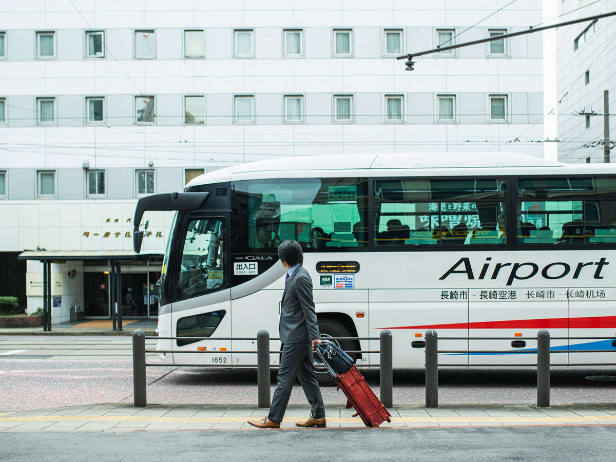 空港リムジンバス『新地中華街』を降りるとホテルは目の前♪長崎空港からのアクセスは抜群です！