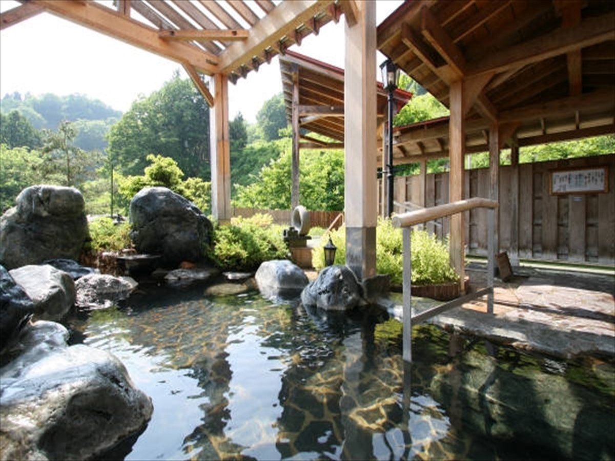 【風の湯】蓬平を一望できる露天風呂