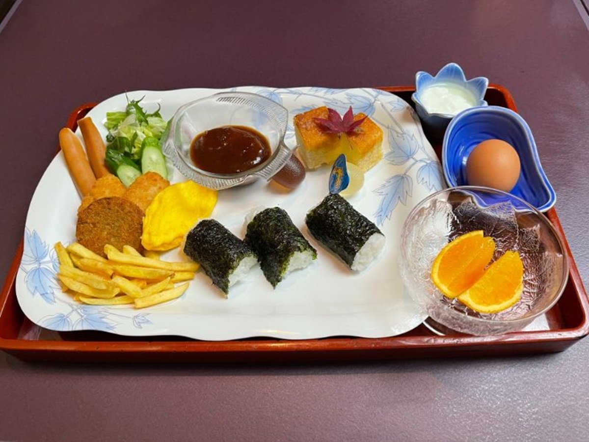 餐飲