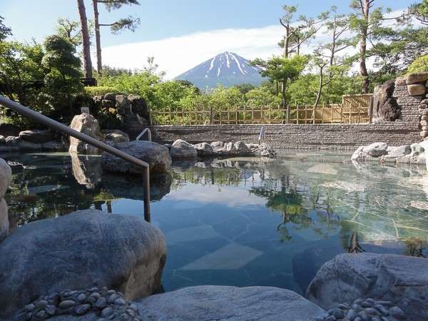 富士山の眺望抜群露天風呂(ゆらり）