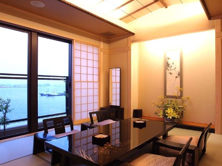 横浜港が目の前に広がる、上質な至福の和の空間「特別室」