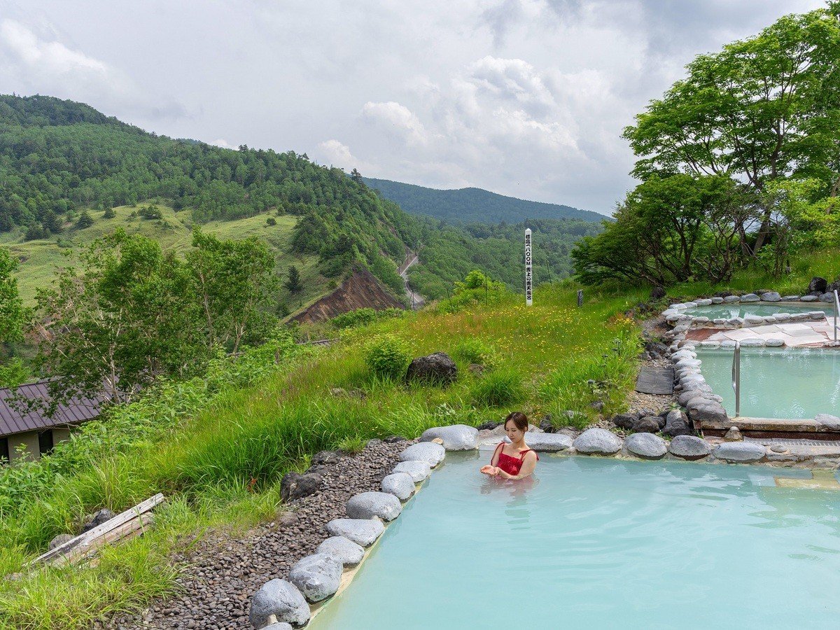 【こまくさの湯】目の前に広がるのは雄大な山々の絶景