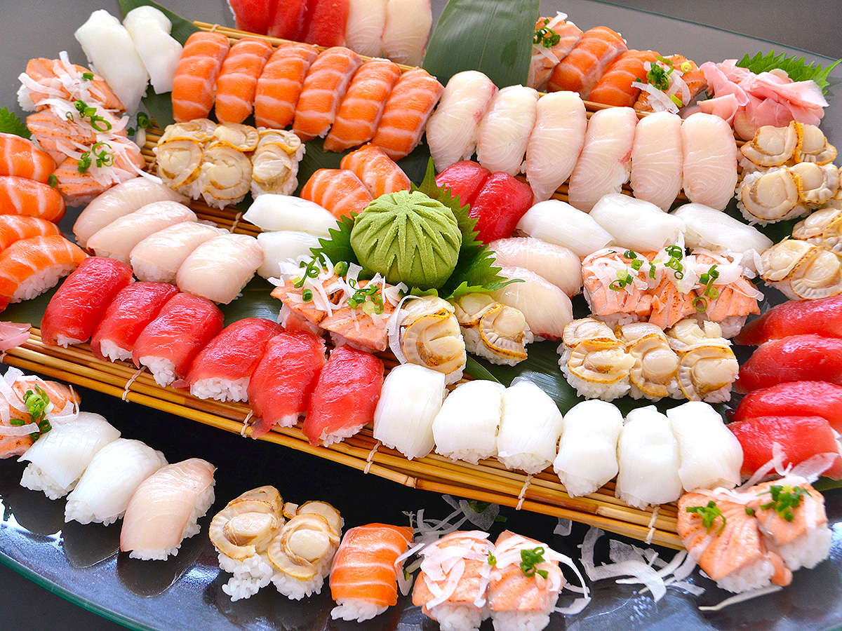 ≪夕食バイキング≫目移りするほど多彩なにぎり寿司を存分にお楽しみください。